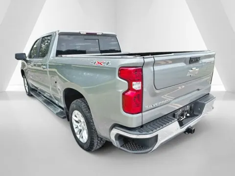 More photos of 2023 Chevrolet Silverado 1500 LT at Hometown Chevrolet, OH