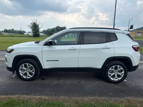 More photos of 2024 Jeep Compass Latitude at Hometown Chevrolet, OH
