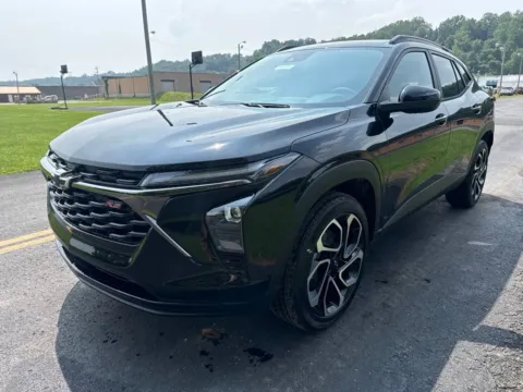 Another view of 2026 Chevrolet Trax 2RS for sale in Waverly, OH at Hometown Chevrolet