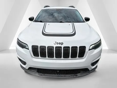 Photos of 2022 Jeep Cherokee X for sale in Waverly, OH at Hometown Chevrolet