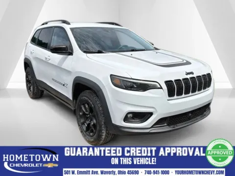 White 2022 Jeep Cherokee X for sale in Waverly, OH