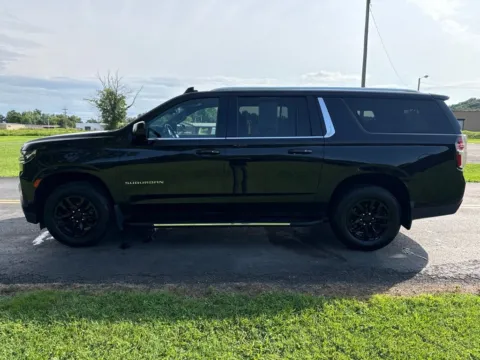 More photos of 2023 Chevrolet Suburban LS at Hometown Chevrolet, OH