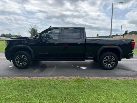 More photos of 2023 GMC Sierra 2500HD AT4 at Hometown Chevrolet, OH