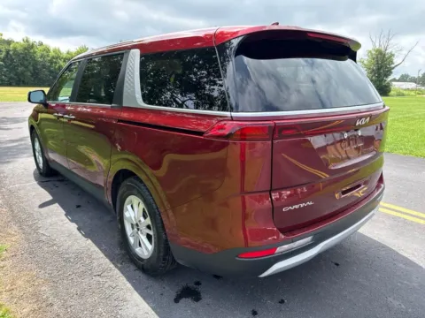More photos of 2023 Kia Carnival LX Seat Package at Hometown Chevrolet, OH