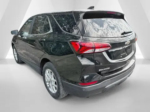 More photos of 2022 Chevrolet Equinox LT at Hometown Chevrolet, OH