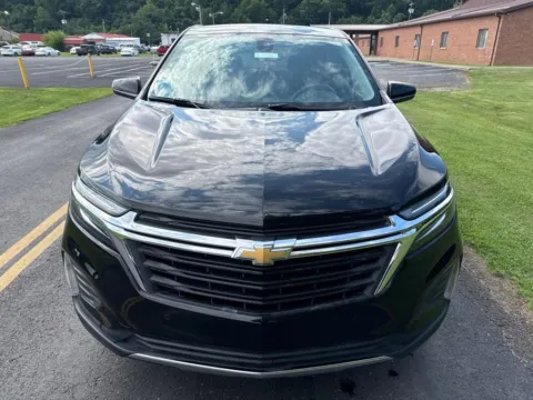 Photos of 2022 Chevrolet Equinox LT for sale in Waverly, OH at Hometown Chevrolet