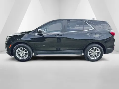 More photos of 2022 Chevrolet Equinox LT at Hometown Chevrolet, OH