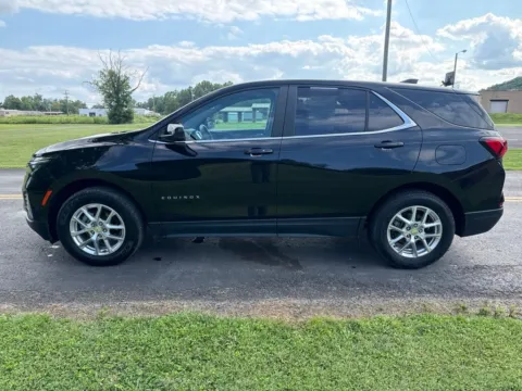 More photos of 2022 Chevrolet Equinox LT at Hometown Chevrolet, OH