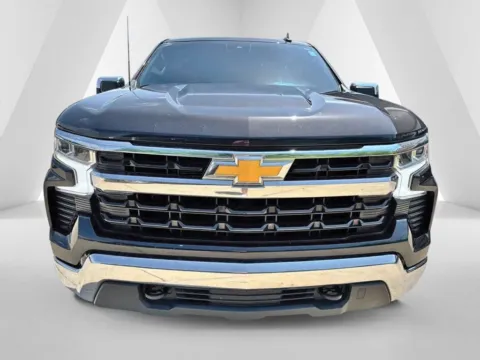 Photos of 2023 Chevrolet Silverado 1500 LT for sale in Waverly, OH at Hometown Chevrolet
