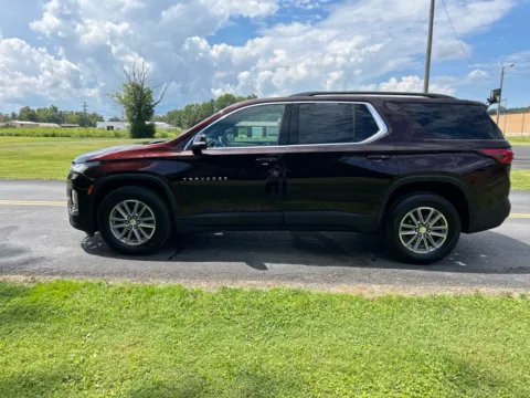 More photos of 2022 Chevrolet Traverse LT at Hometown Chevrolet, OH