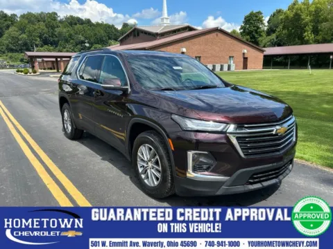 Black 2022 Chevrolet Traverse LT for sale in Waverly, OH