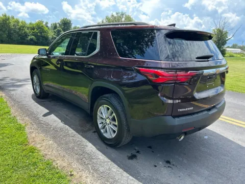 More photos of 2022 Chevrolet Traverse LT at Hometown Chevrolet, OH
