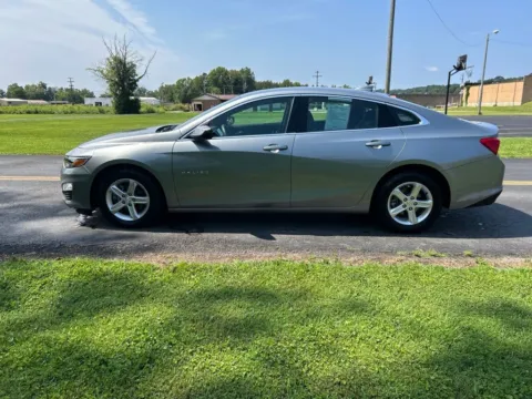 More photos of 2024 Chevrolet Malibu LT at Hometown Chevrolet, OH
