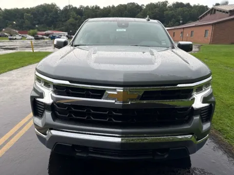 Photos of 2026 Chevrolet Silverado 1500 LT for sale in Waverly, OH at Hometown Chevrolet