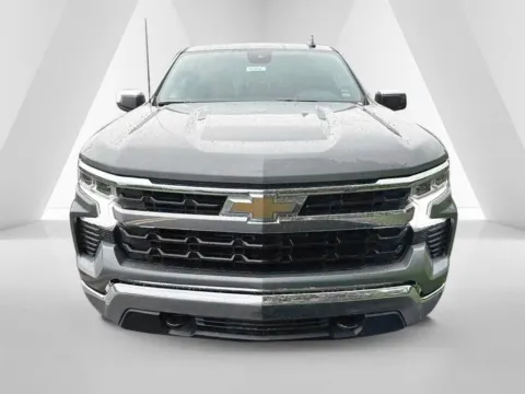 Photos of 2026 Chevrolet Silverado 1500 LT for sale in Waverly, OH at Hometown Chevrolet