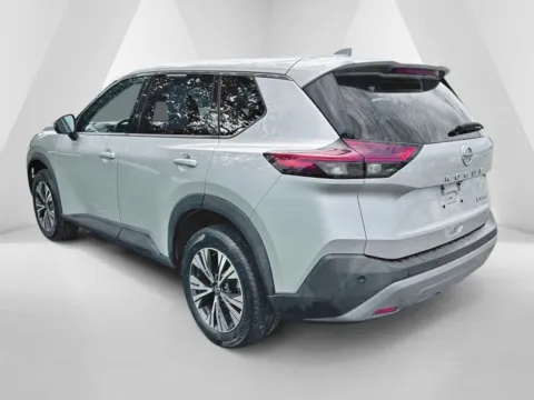 More photos of 2021 Nissan Rogue SV at Hometown Chevrolet, OH