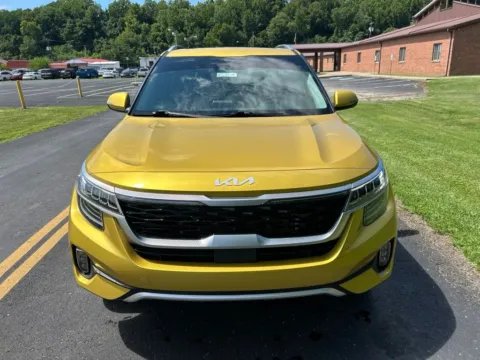 Photos of 2022 Kia Seltos SX for sale in Waverly, OH at Hometown Chevrolet