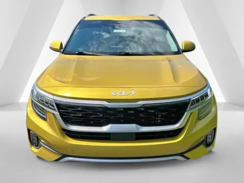 Photos of 2022 Kia Seltos SX for sale in Waverly, OH at Hometown Chevrolet
