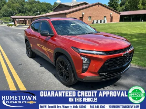 Orange 2024 Chevrolet Trax ACTIV for sale in Waverly, OH