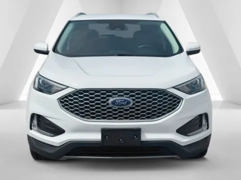 Photos of 2023 Ford Edge SEL for sale in Waverly, OH at Hometown Chevrolet