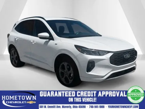 White 2024 Ford Escape Hybrid ST-Line Select for sale in Waverly, OH