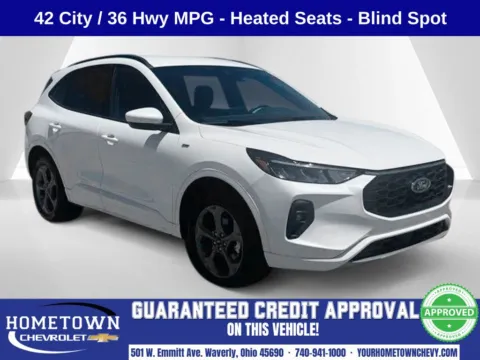 White 2024 Ford Escape Hybrid ST-Line Select for sale in Waverly, OH