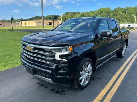 Another view of 2024 Chevrolet Silverado 1500 High Country for sale in Waverly, OH at Hometown Chevrolet