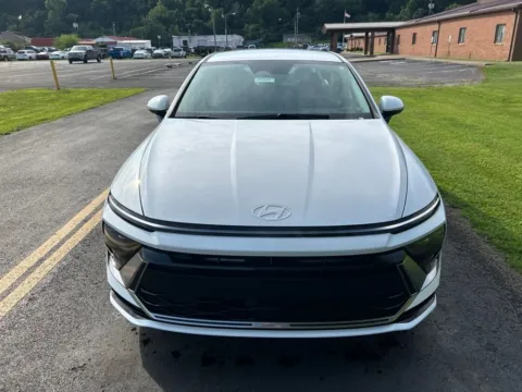 Photos of 2025 Hyundai Sonata SEL for sale in Waverly, OH at Hometown Chevrolet