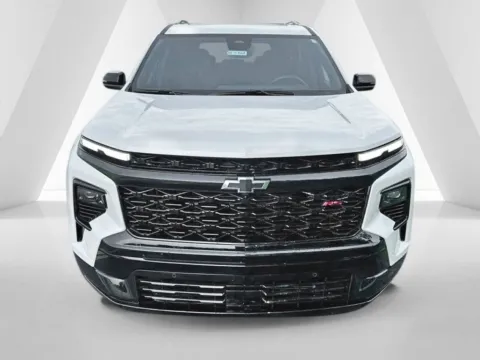 Photos of 2024 Chevrolet Traverse RS for sale in Waverly, OH at Hometown Chevrolet