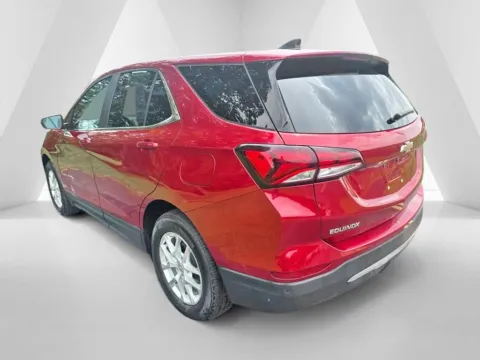 More photos of 2022 Chevrolet Equinox LT at Hometown Chevrolet, OH