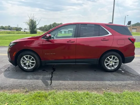 More photos of 2022 Chevrolet Equinox LT at Hometown Chevrolet, OH