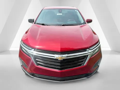 Photos of 2022 Chevrolet Equinox LT for sale in Waverly, OH at Hometown Chevrolet