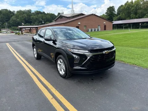 Black 2026 Chevrolet Trax LS for sale in Waverly, OH