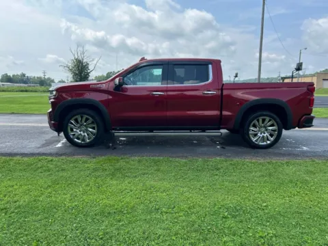 More photos of 2019 Chevrolet Silverado 1500 High Country at Hometown Chevrolet, OH