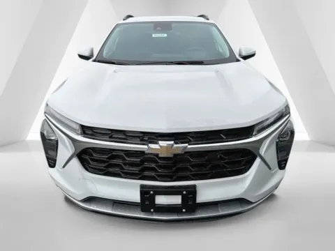 Photos of 2026 Chevrolet Trax LT for sale in Waverly, OH at Hometown Chevrolet