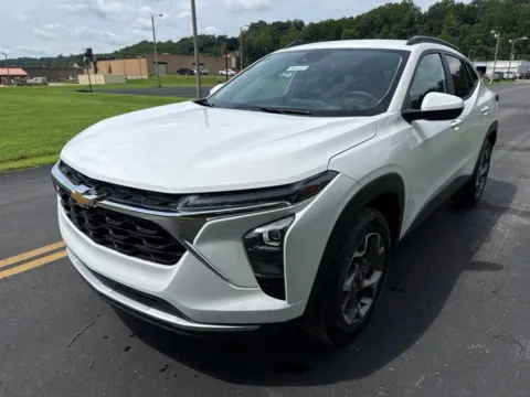 Another view of 2026 Chevrolet Trax LT for sale in Waverly, OH at Hometown Chevrolet