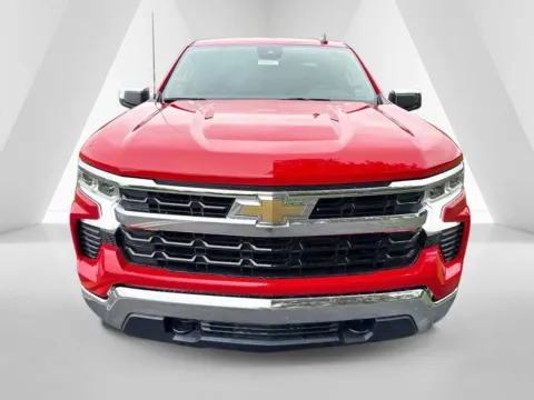 Photos of 2026 Chevrolet Silverado 1500 LT for sale in Waverly, OH at Hometown Chevrolet