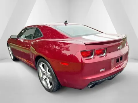More photos of 2011 Chevrolet Camaro SS at Hometown Chevrolet, OH