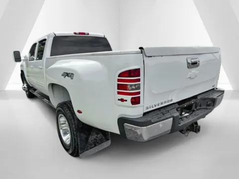 More photos of 2011 Chevrolet Silverado 3500 HD LTZ at Hometown Chevrolet, OH