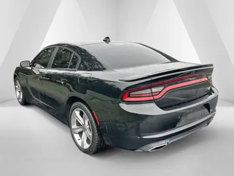 More photos of 2018 Dodge Charger R/T at Hometown Chevrolet, OH