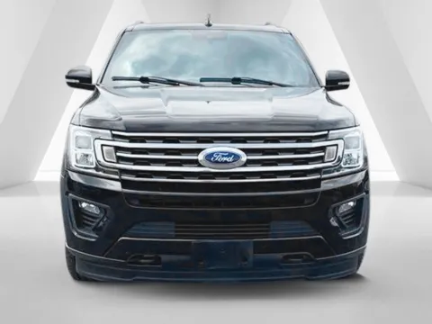 Photos of 2021 Ford Expedition XLT for sale in Waverly, OH at Hometown Chevrolet