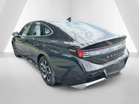 More photos of 2025 Hyundai Sonata SEL at Hometown Chevrolet, OH