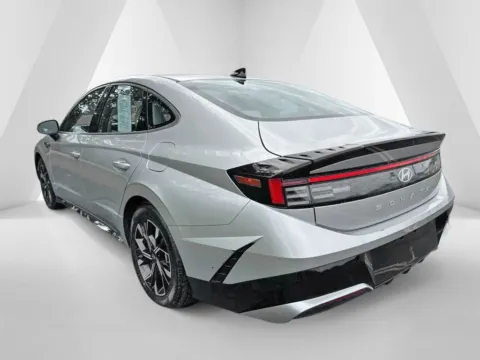 More photos of 2025 Hyundai Sonata SEL at Hometown Chevrolet, OH