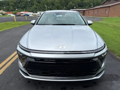 Photos of 2025 Hyundai Sonata SEL for sale in Waverly, OH at Hometown Chevrolet