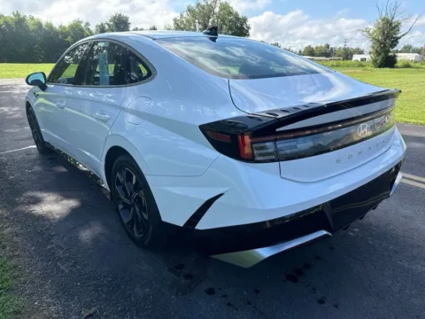 More photos of 2025 Hyundai Sonata SEL at Hometown Chevrolet, OH