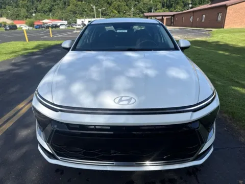 Photos of 2025 Hyundai Sonata SEL for sale in Waverly, OH at Hometown Chevrolet