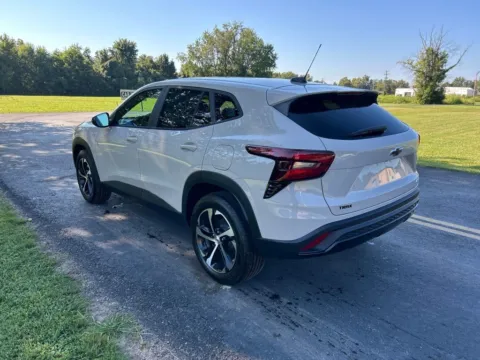 More photos of 2026 Chevrolet Trax 1RS at Hometown Chevrolet, OH