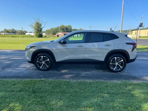 More photos of 2026 Chevrolet Trax 1RS at Hometown Chevrolet, OH