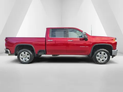 More photos of 2022 Chevrolet Silverado 2500 HD LTZ at Hometown Chevrolet, OH