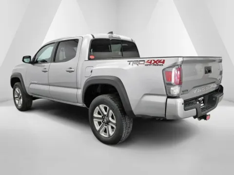 More photos of 2022 Toyota Tacoma TRD Off-Road at Hometown Chevrolet, OH